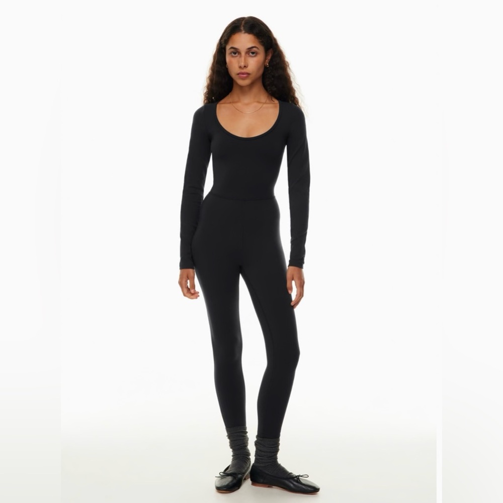 Aritzia Wilfred Free Maxe Jumpsuit in Black Size Small